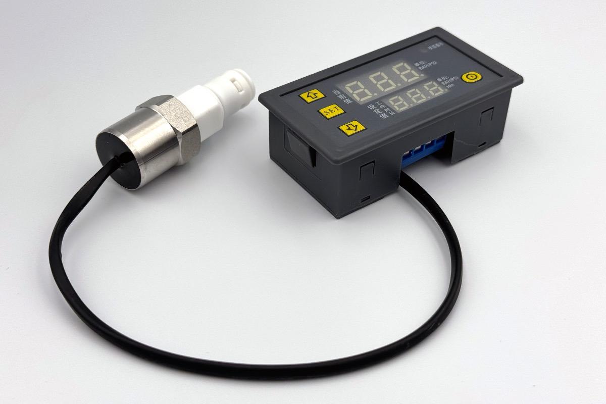 Цифровой контроллер давления с реле, двухпороговый, с внешним датчиком