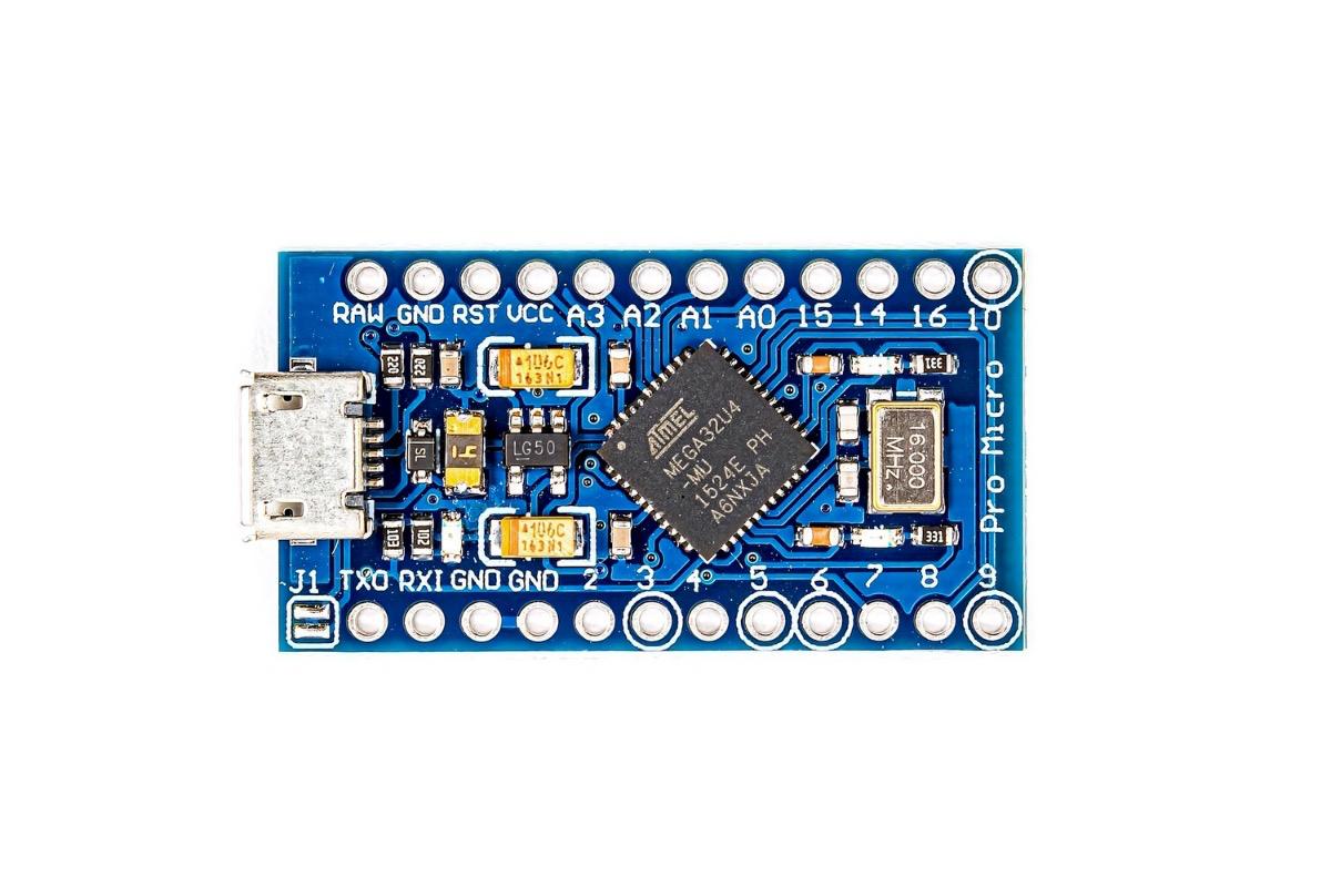 Arduino Pro Micro (совместимая плата), ATmega32u4