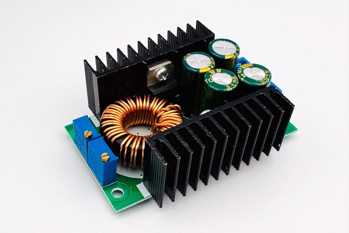 XL4016 (понижающий DC-DC преобразователь), 300 Вт, 9 А